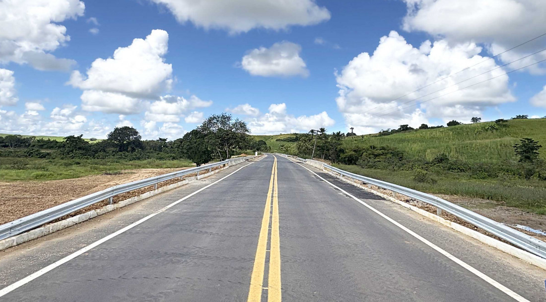 Rodovias que interligam Capela à BR-101 recebem sinalização horizontal