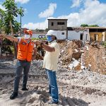 Com andamento da obra e volume de chuvas registrado no último mês, a Defesa Civil Estadual orientou a prefeitura a interditar mais duas casas por questões de segurança . Foto: Ascom/Defesa Civil
