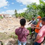 Com andamento da obra e volume de chuvas registrado no último mês, a Defesa Civil Estadual orientou a prefeitura a interditar mais duas casas por questões de segurança . Foto: Ascom/Defesa Civil