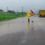 Técnicos da Defesa Civil Estadual também avaliaram in loco a situação da barragem Jacarecica II, que fica entre os municípios de Riachuelo e Malhador. Foto: Ascom Sedurbs/Defesa Civil