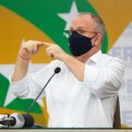 O governador anunciou investimentos que totalizam R$ 11 milhões de reais em reestruturação de alguns trechos de rodovias do Estado. Foto: Arturo Paganini.