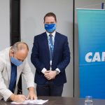 Governo do Estado e Caixa assinaram contrato que possibilitará recuperação de cerca de 300 quilômetros de rodovias sergipanas. Foto: Mario Souza.