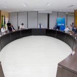 Governo do Estado e Caixa assinaram contrato que possibilitará recuperação de cerca de 300 quilômetros de rodovias sergipanas. Foto: Mario Souza.