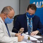 Governo do Estado e Caixa assinaram contrato que possibilitará recuperação de cerca de 300 quilômetros de rodovias sergipanas. Foto: Mario Souza.