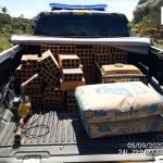 Duas pessoas foram autuadas por crime ambiental e maquinário e materiais de construção foram apreendidos. Foto: Adema.