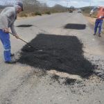 Operação Tapa-Buraco, limpeza e patrolamento estão entre os serviços realizados. Foto: Ascom/DER.