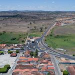 32 km da rodovia foram revitalizados. Implantação da sinalização vertical será iniciada nas próximas semanas. Foto: Marcos Rodrigues/Sedurbs.