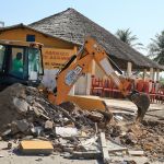 Com demolição dos últimos anexos de restaurante, construção de ciclovia e passeio será iniciada . Fotos: Marcos Rodrigues/ASN.