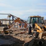 Com demolição dos últimos anexos de restaurante, construção de ciclovia e passeio será iniciada . Fotos: Marcos Rodrigues/ASN.