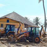 Com demolição dos últimos anexos de restaurante, construção de ciclovia e passeio será iniciada . Fotos: Marcos Rodrigues/ASN.