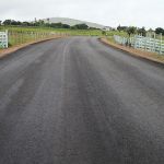 Com dois trechos praticamente concluídos, a obra avança rápido e trecho que liga Moita Bonita à Serra do Machado já tem 90% da execução dos serviços. Foto: Marcos Rodrigues/Sedurbs.