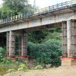 Veículos de pequeno porte com velocidade máxima de 30km/h estão liberados para trafegarem pela ponte. Foto: Marcos Rodrigues/ASN.