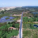 A rodovia tem 202 km e está quase toda pavimentada, restando apenas 15 km, já em execução, entre os municípios de Pirambu e Pacatuba, e a obra dos 27 km do acesso ao Povoado Saramém, em Brejo Grande, em processo de licitação / Foto: Marcos Rodrigues