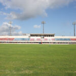 Gramado totalmente renovado, padrão Fifa, já foi instalado no 'Mendonção' / Foto: Marcos Rodrigues
