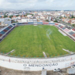 Obra no Estádio Etelvino Mendonça seguem ritmo para que nas próximas semanas seja entregue / Foto: Marcos Rodrigues