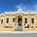 Casa de Cultura Sílvio Romero teve a fachada totalmente restaurada, além de outras melhorias para abrigar a cultura lagartense / Foto: Max Carlos/Setur